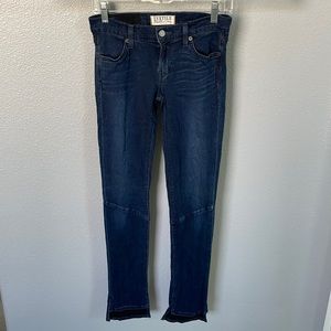 Elizabeth and James Textile Jeans - Style Taylor Size 25